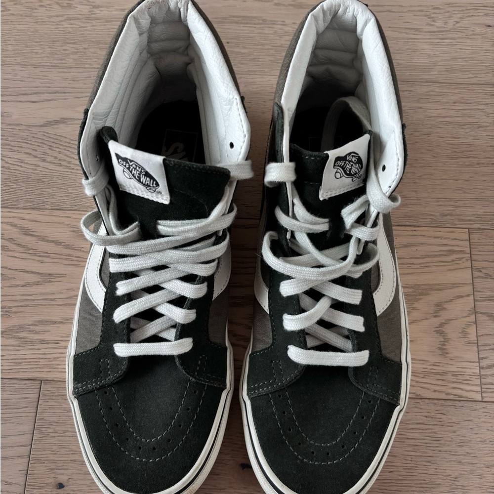 Vans Black and White High-Top Sneakers - Picture 2 of 4